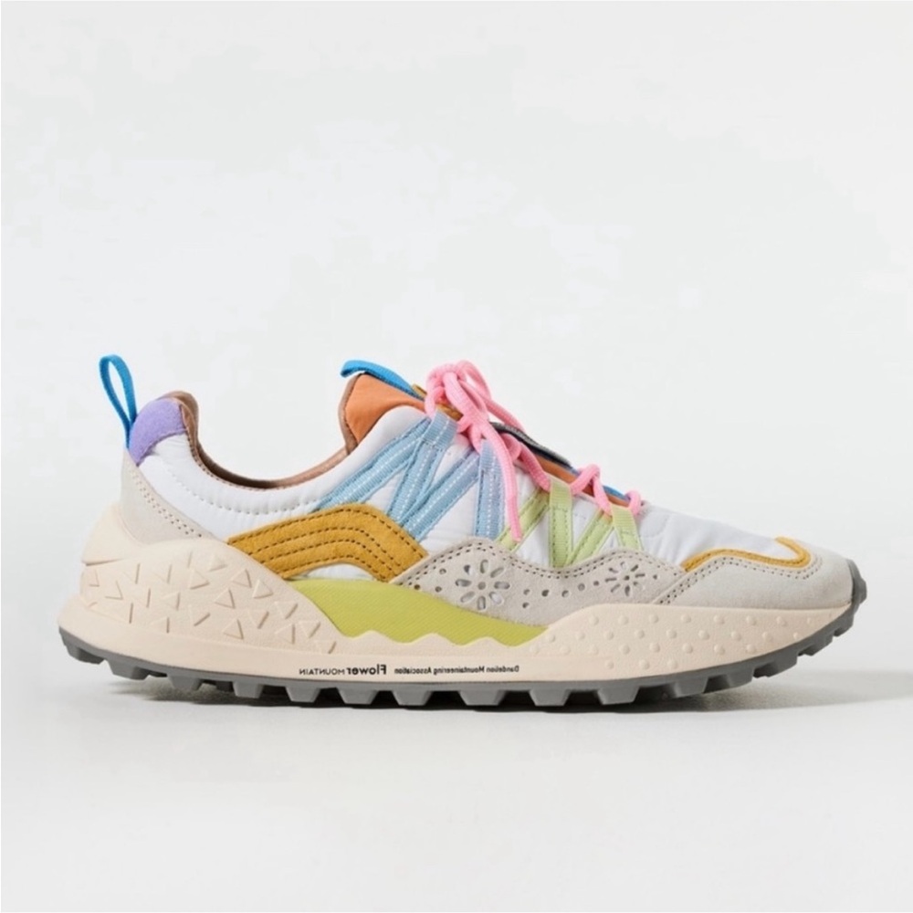 NWT Flower Mountain Washi Sneakers in Beige/White/Multi